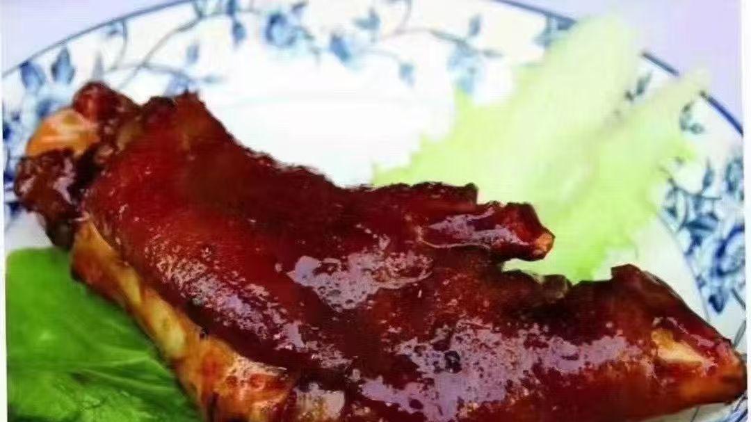 肉骨烧：一口沦陷的卤香暴击，啃骨星人的快乐天花板！