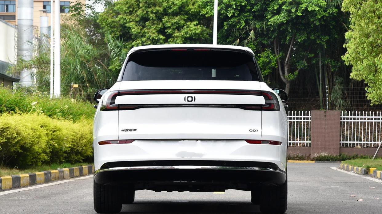 长安启源Q07 145尊荣型上新，天枢座舱+1345km续航，值得买吗？