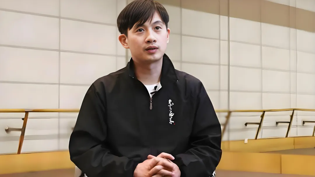 演员当官开启别样人生 ，黄豆豆副局级，牛群副县级，靳东正厅级