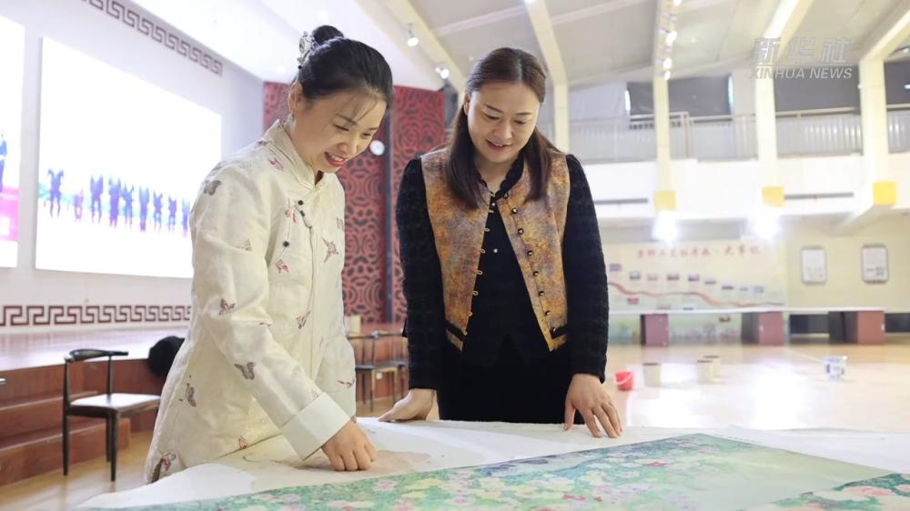 全球妇女峰会期间展出的这幅画来自农民女画师