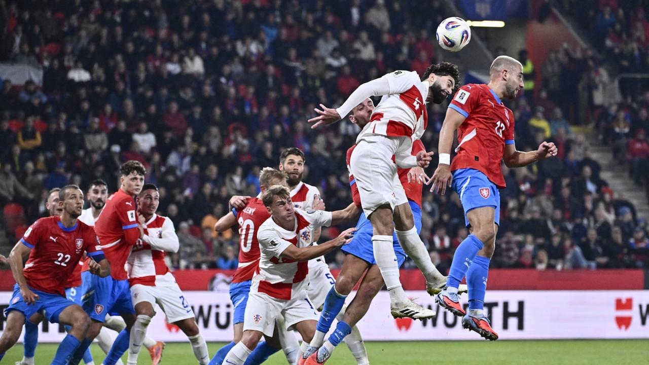 11.17  世预赛闭关大战 ，捷克能拿到世界杯的门票嘛！ 让我们拭目以待。