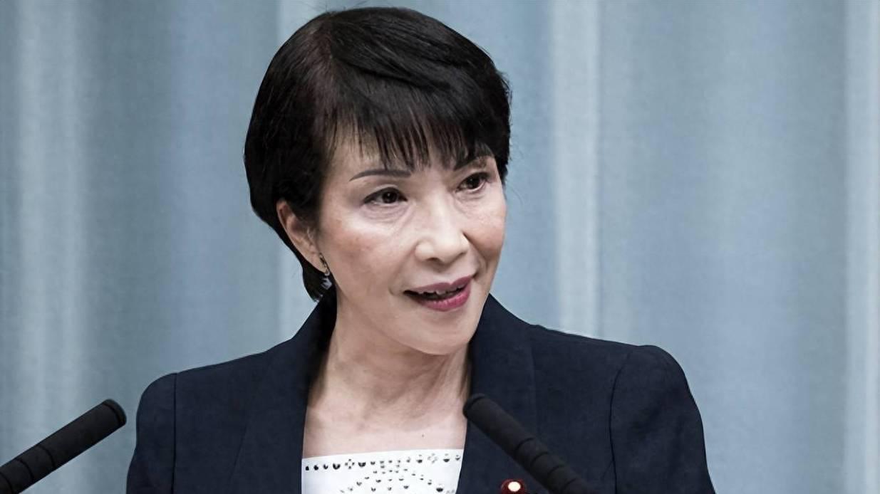 中俄包围式巡航，日本又跳脚了，小泉抱怨不安全，中方反将一军