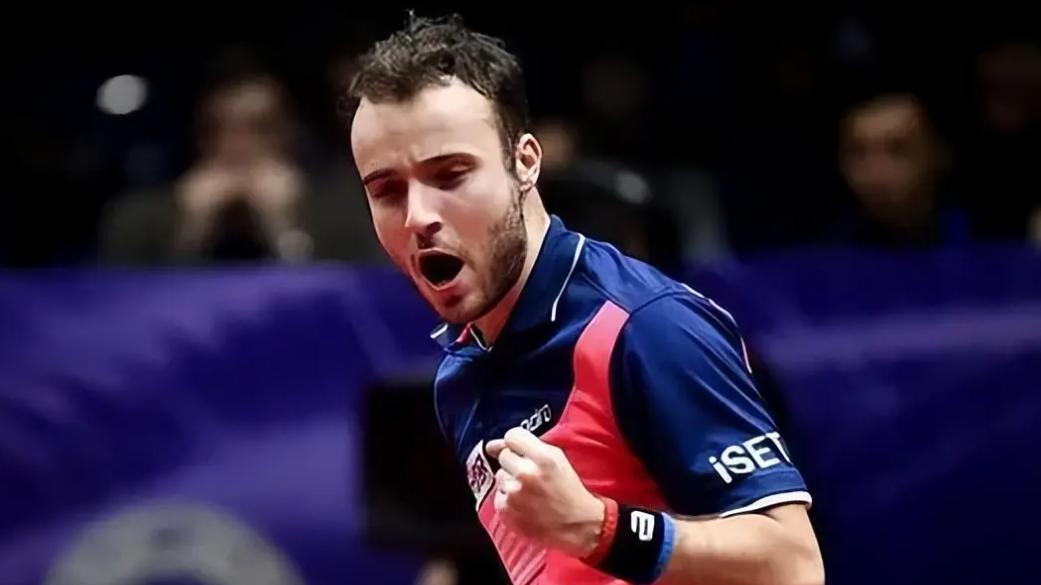 先丢2局，王楚钦为何返回更衣室？并非伤病，逆转原因曝光