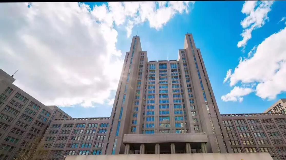 这所“双非”大学，手握三大王牌，学生就业好，关键分不高！