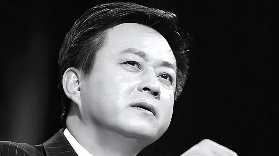 名人陨落，真相迷雾，谁是赢家？
