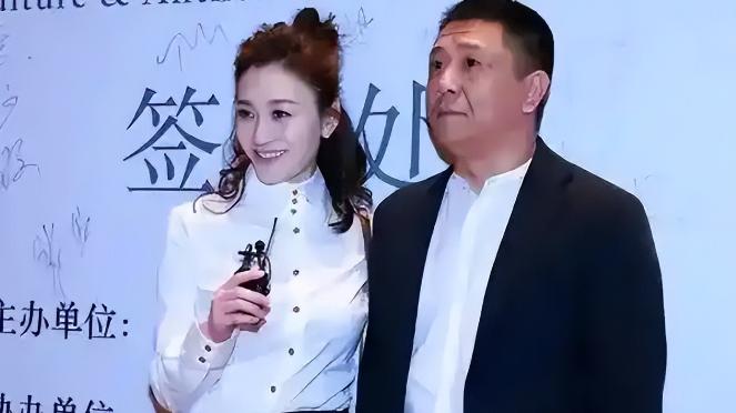 不愧是李小冉，难怪能让富豪苦等十年，花上亿彩礼迎娶！