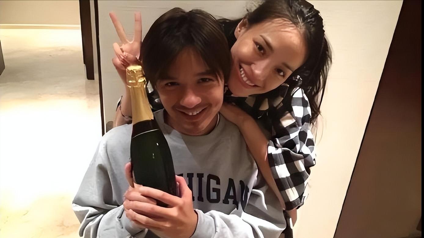 51岁冯德伦回应领养小孩，我却在评论区笑的肚子疼