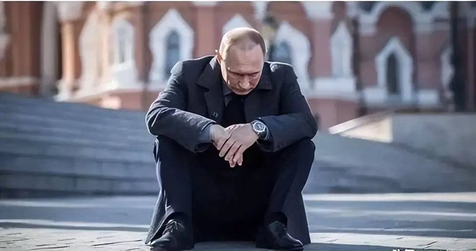 北约核演习逼出俄“末日双雄”！俄乌僵局下的核赌博，全球核平衡迎来最危险时刻