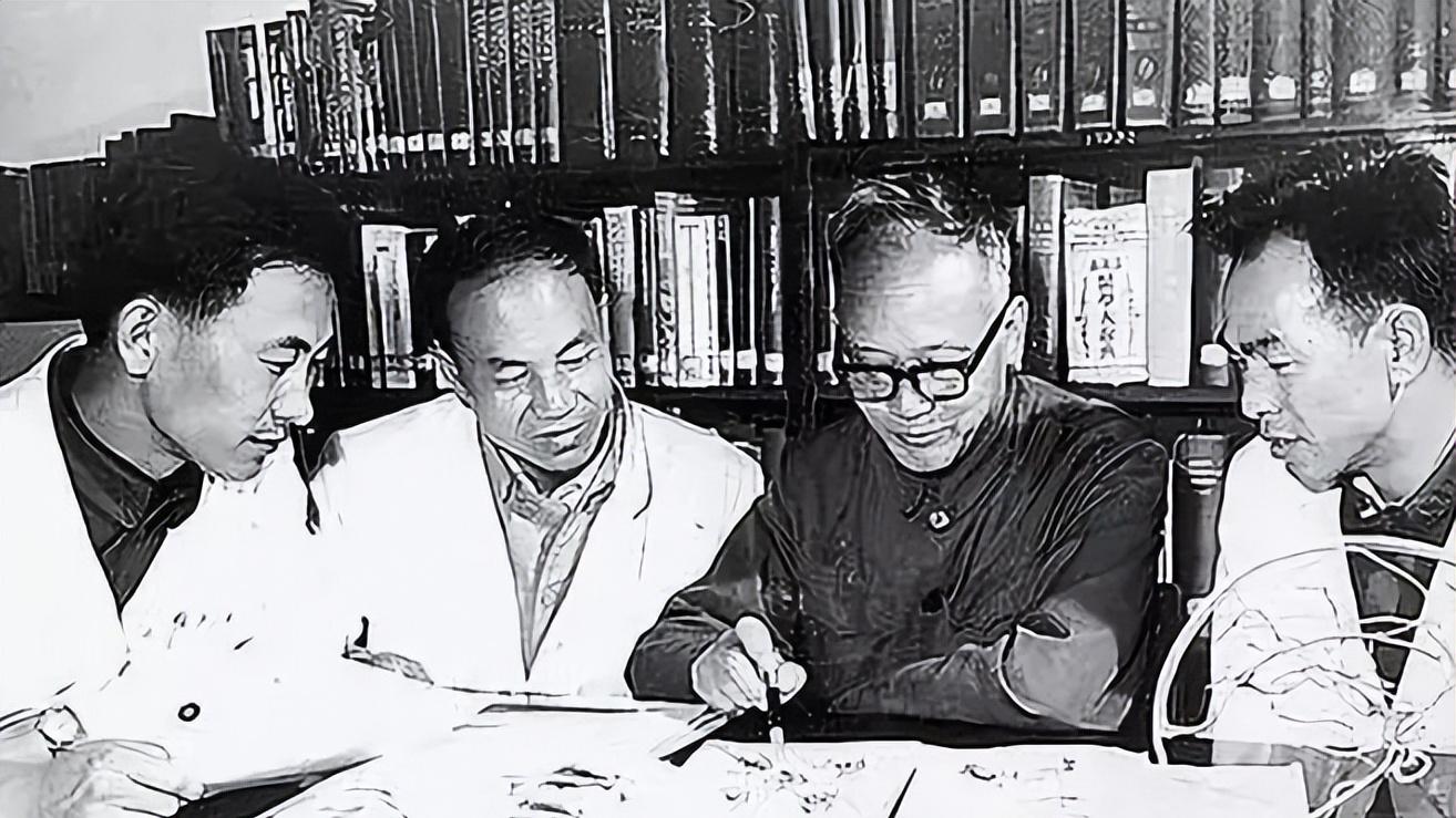 夫妻二人捐献遗体，两架白骨并排“站立”，14年后特殊“重逢”