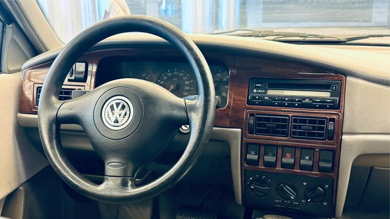 桑塔纳：一辆车，一个时代