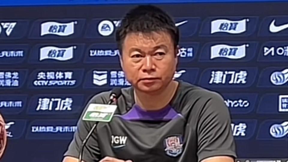 于根伟谈内外援引进：外援可能因为几万欧不做决定，所以只能结束