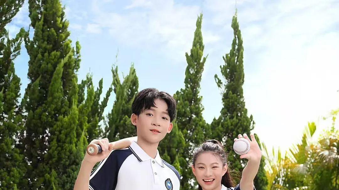 校服与校园文化：服装作为校园精神的体现