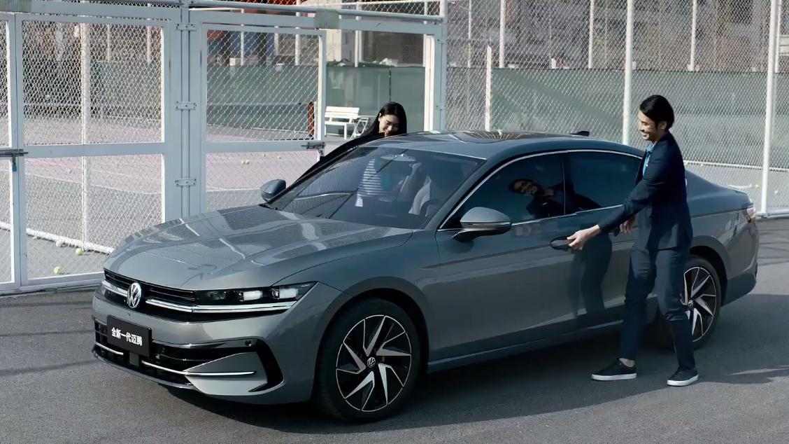 新迈腾B9交叉路口辅助功能提升日常驾驶安全