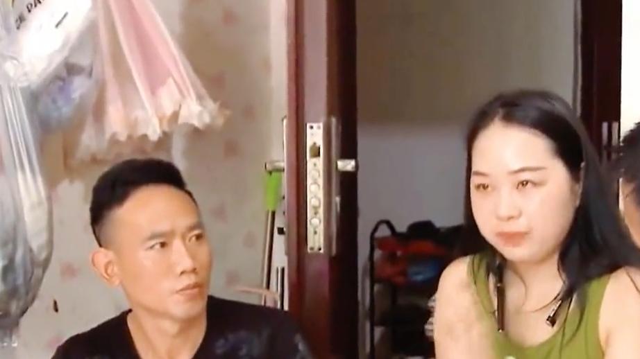 妻子觉得丈夫不浪漫，于是提出了离婚，丈夫：离婚就揭你的底！