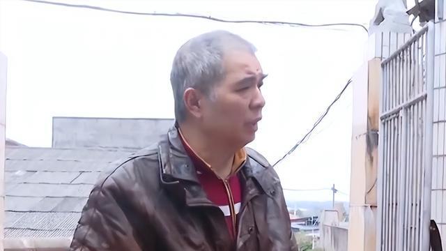 儿子病重生死一线，临终想见富豪父亲一面，谁料父亲却狠心拒绝