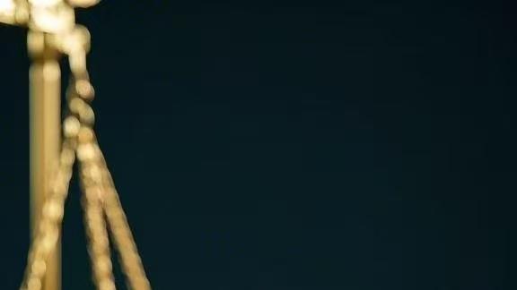 女子质疑偷拍被判不侵权，法律如何界定公共监督与人格侵害？