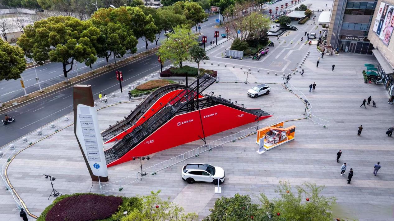 电动车不能越野？这车直接把我整不会了……