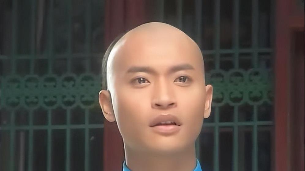 单飞8年，再看25岁王源现状，终究走上了“小虎队”陈志朋的老路