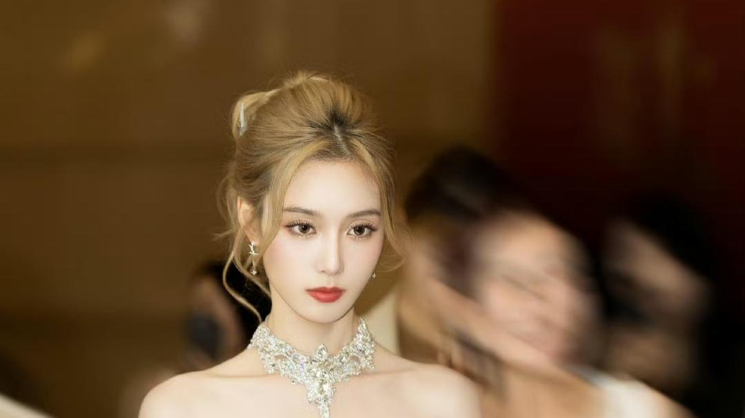 徐艺洋三亚婚纱周“缎面杀”：一场颠覆传统的婚服美学革命