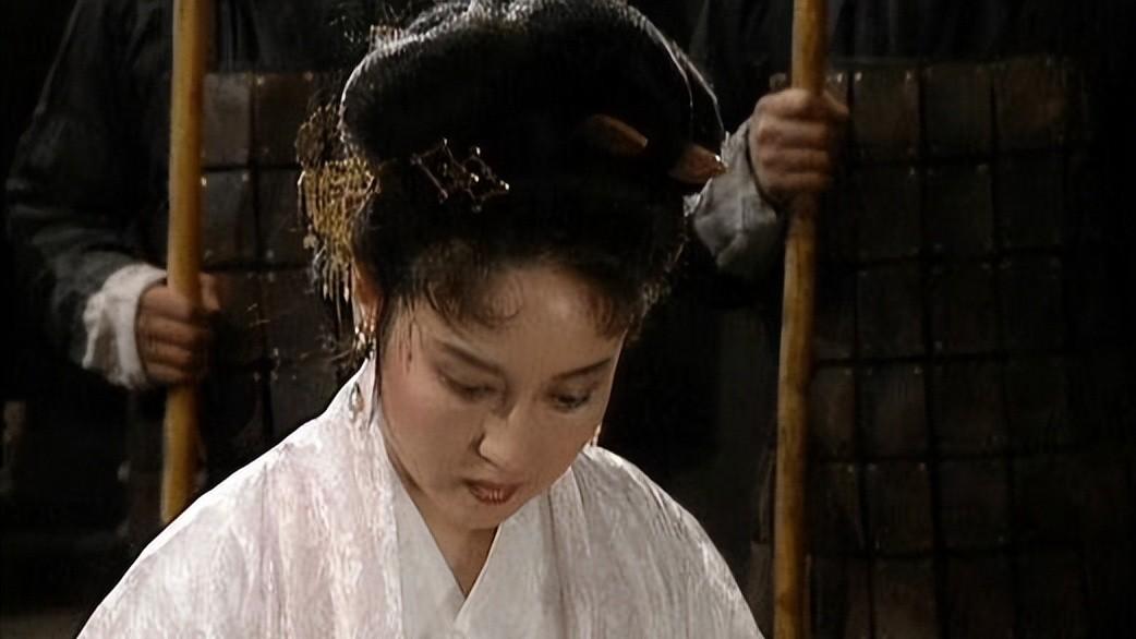 乱世枭雄，美人如玉：曹操与寡妇们的那些事儿