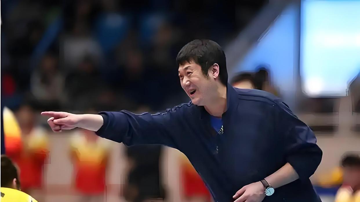 排协迟迟不公布主教练人选，说赵勇入主中国女排还为时尚早