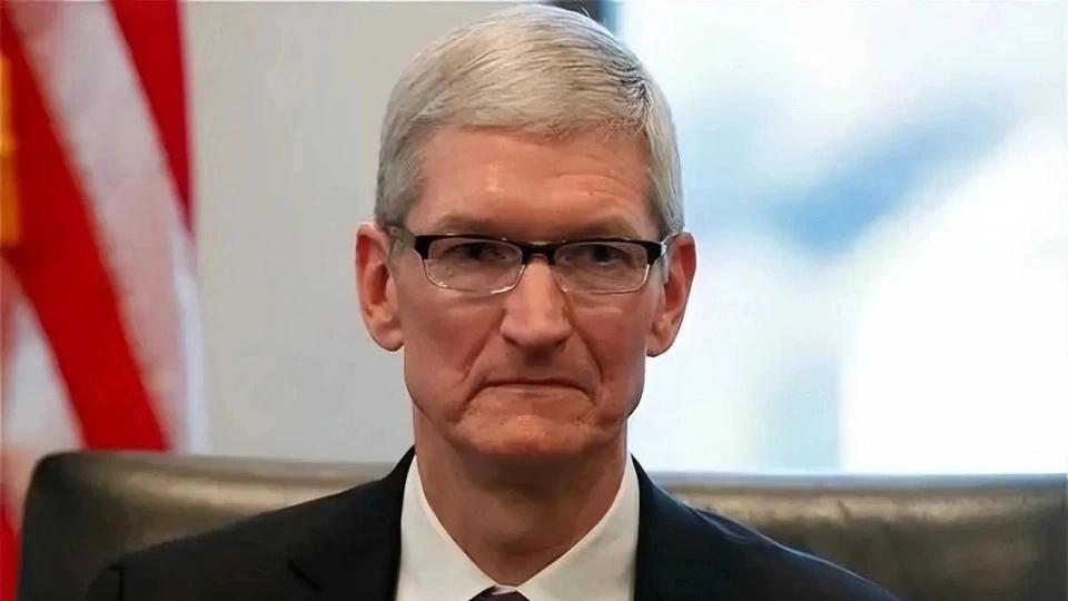 苹果手机618售价大跳水，iPhone16下跌1700元，不好卖就降价