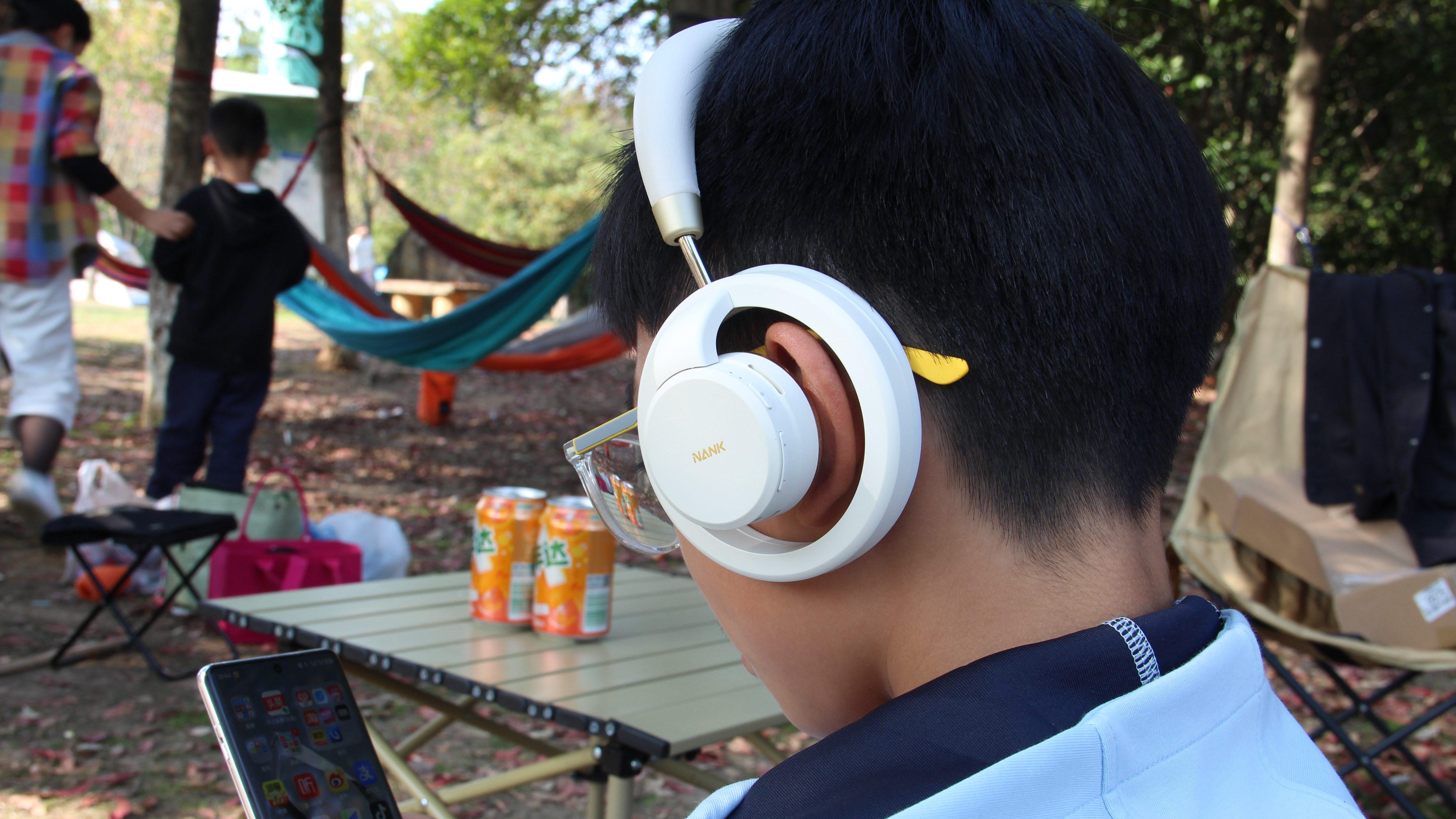 告别耳道压迫！南卡Bolt开放式耳机实测：全天佩戴不痛，音质能打