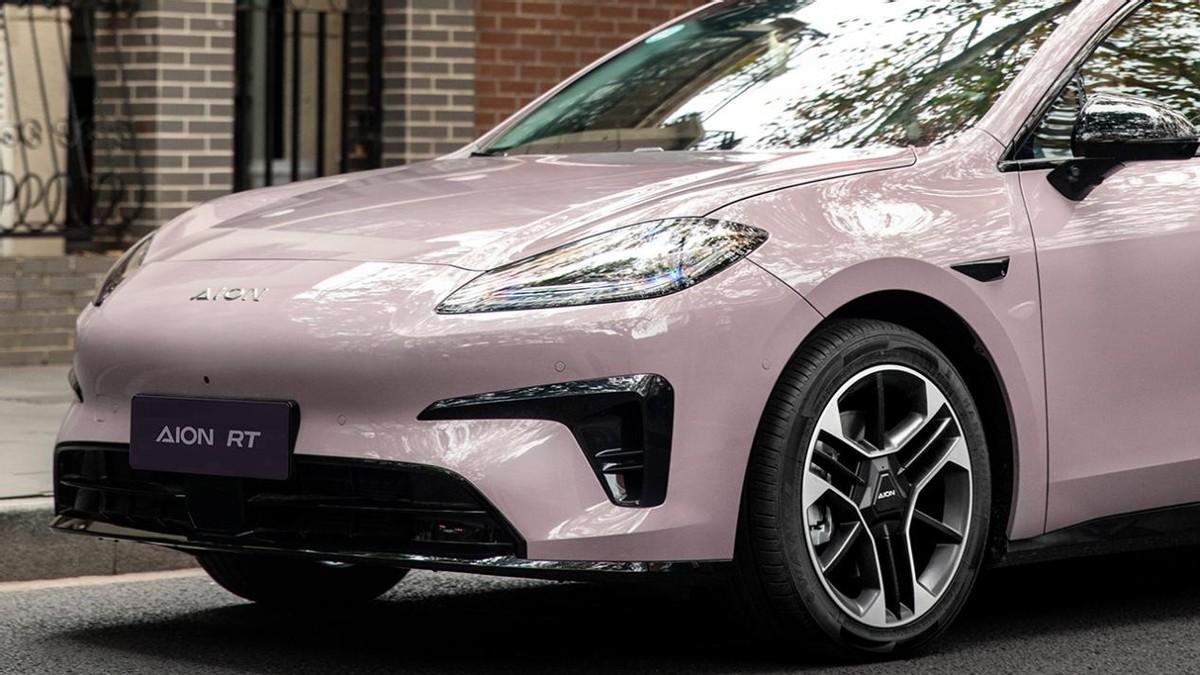 最高纯电续航650km，11.98万元起售，埃安RT值得入手吗？