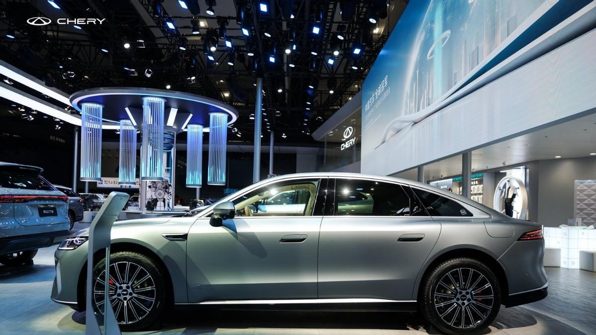 实力加冕，领潮而来，风云A9L光辉(四驱)闪耀广州车展