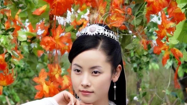 与田亮离婚后，独自陪儿子长大，如今苦尽甘来