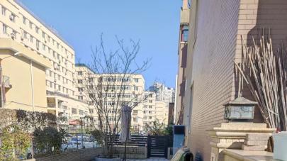 丹东一小区私挖地下室引发系列争议，多部门介入仍存处理难点