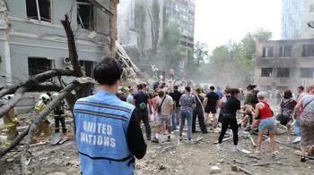 伤亡破百万，战线却不动：这是一场怎样的战争？