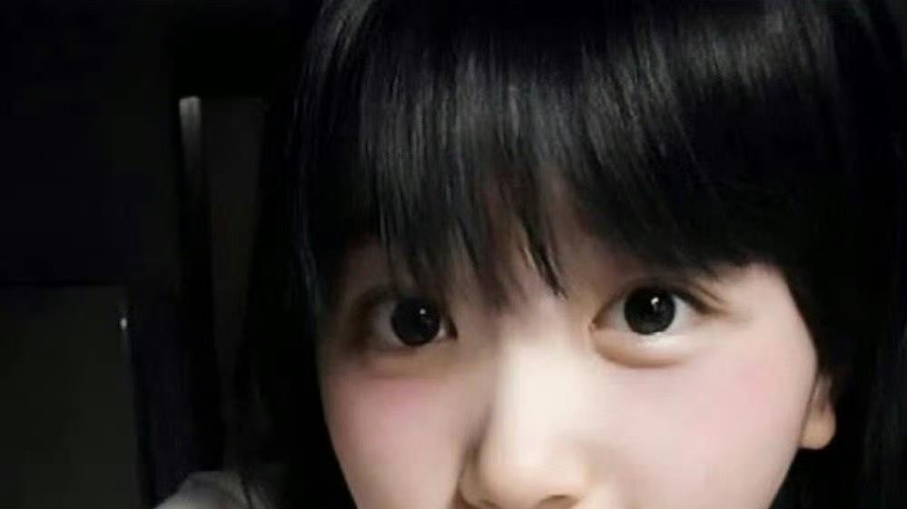 孔雪儿出道后第一次表情失控，原来是杨仕泽搞的，太逗了