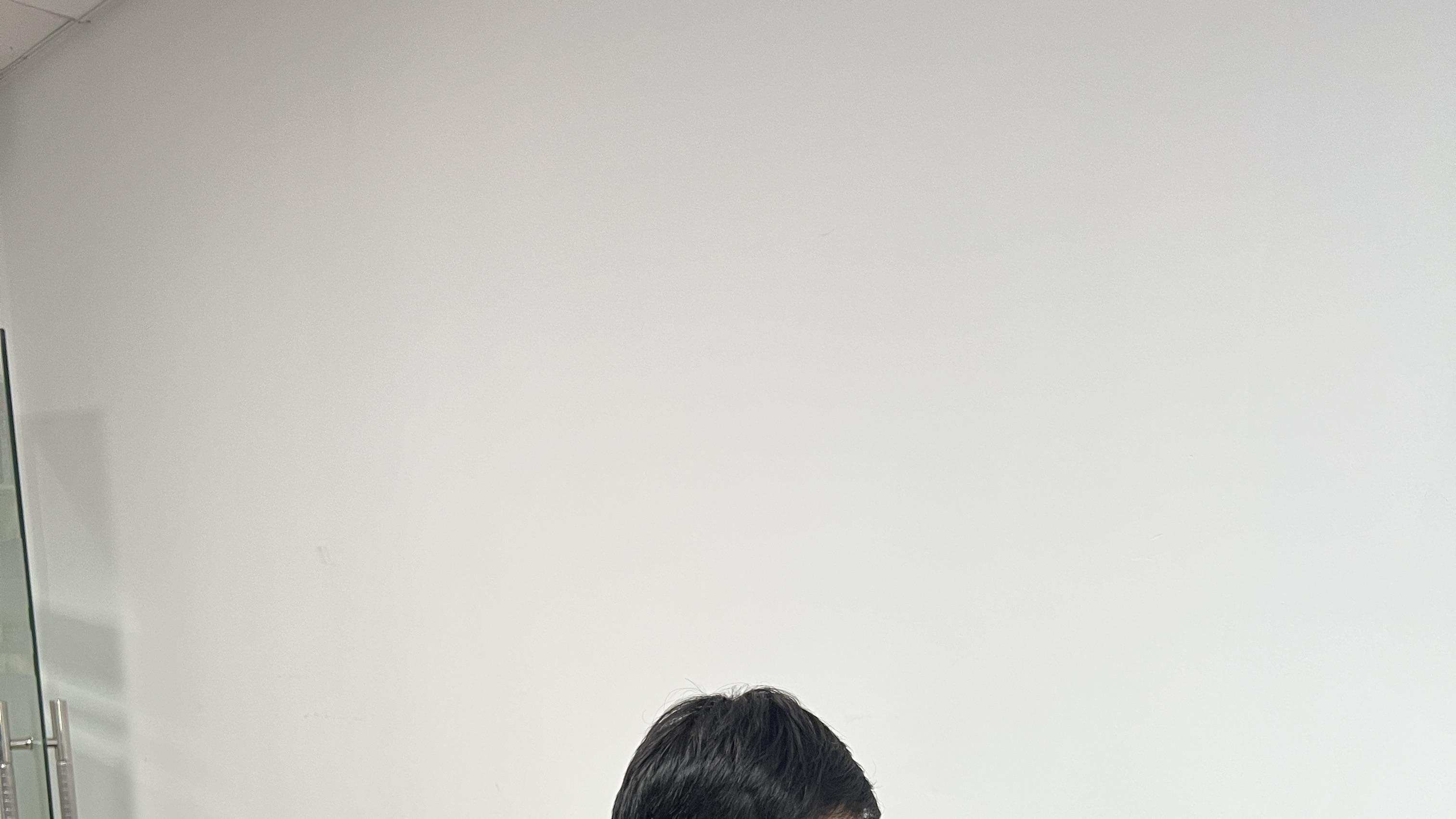 从文员到视频剪辑师：一个真实的职业转型案例分析