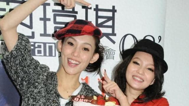 李沁和唐艺昕这对好闺蜜的情谊，真的让人十分羡慕