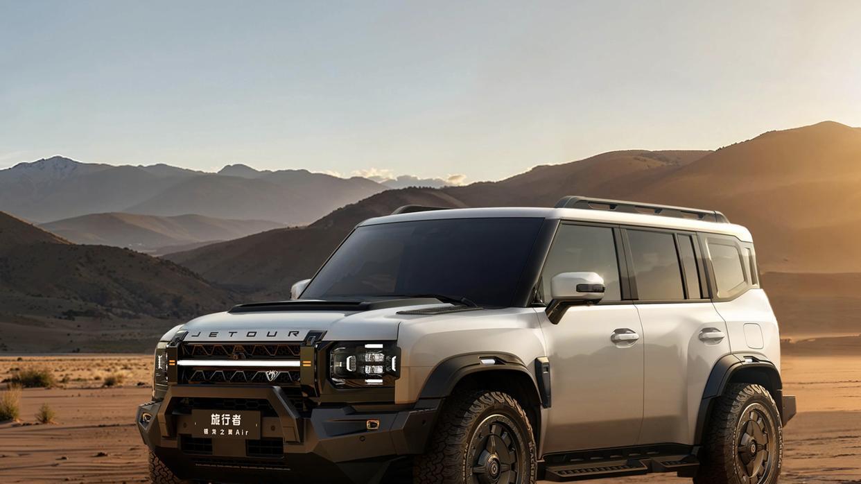 “国产小卫士”，非承载车身+超级四驱，通勤、越野样样精通