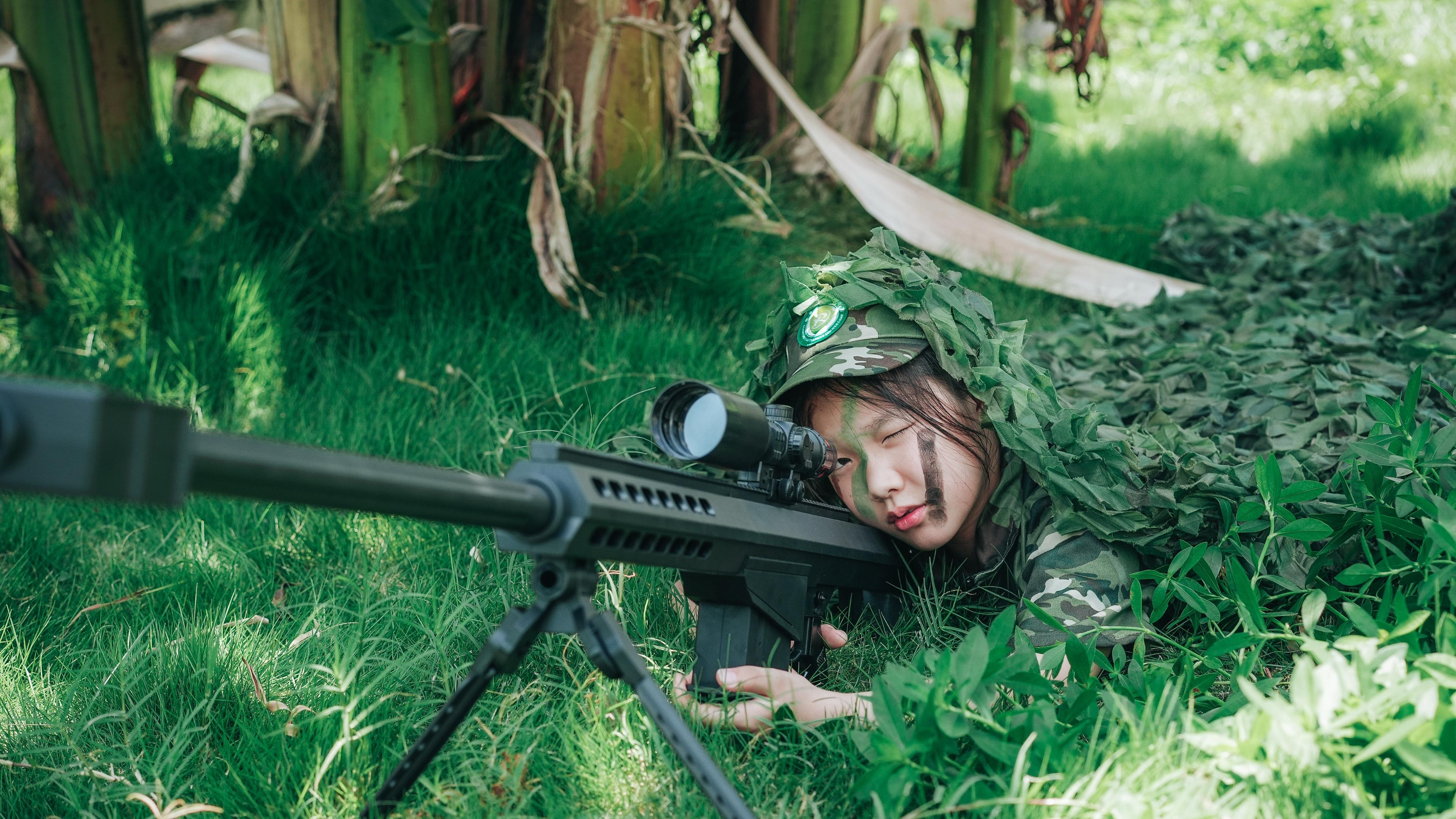 穿上军装的夏天才够燃！荣耀特训，解锁少年的勇气与担当