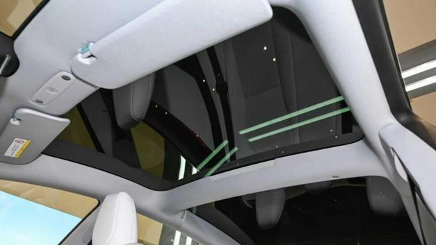 小鹏MONA M03新对手？零跑B01全方位解析