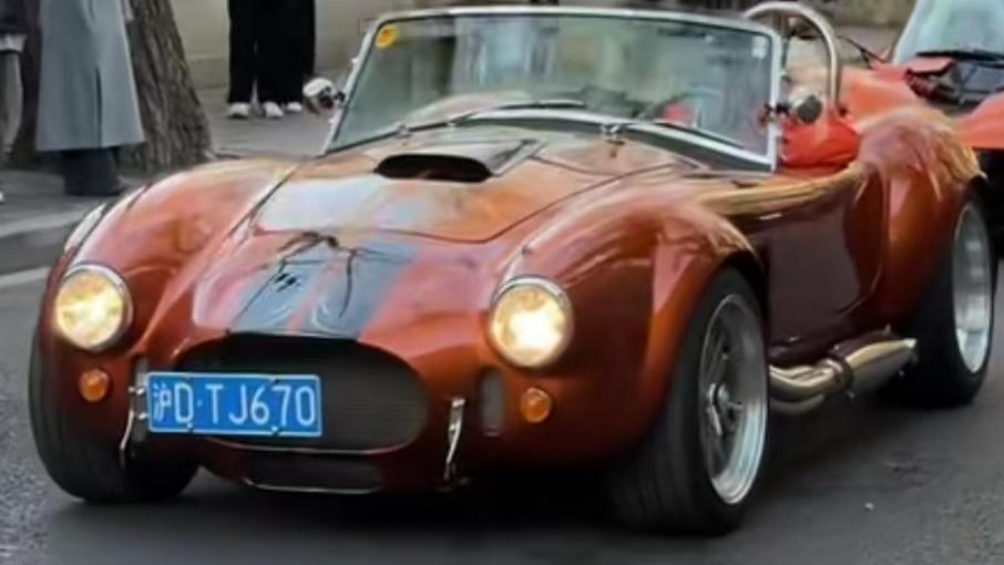 “韩”量超标，沪爷炸街，教你三秒认出“思密达”