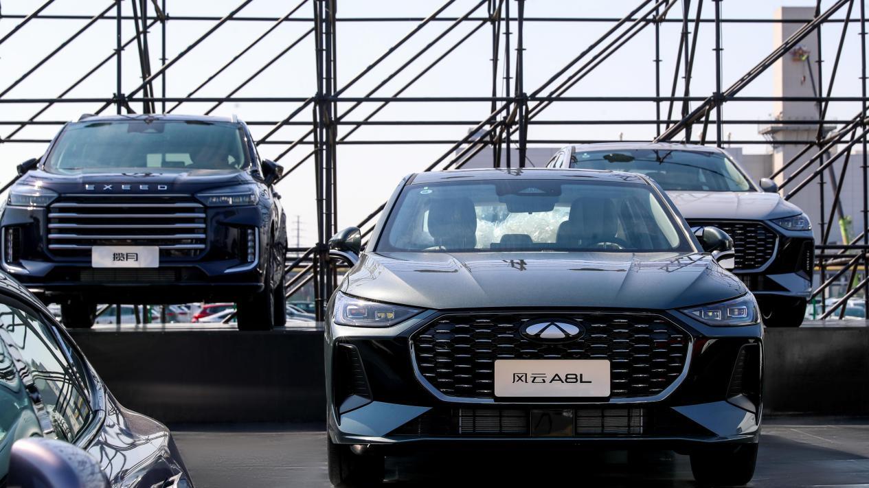 自主三巨头智驾斗法，奇瑞自研的猎鹰智驾，战斗力怎么样？