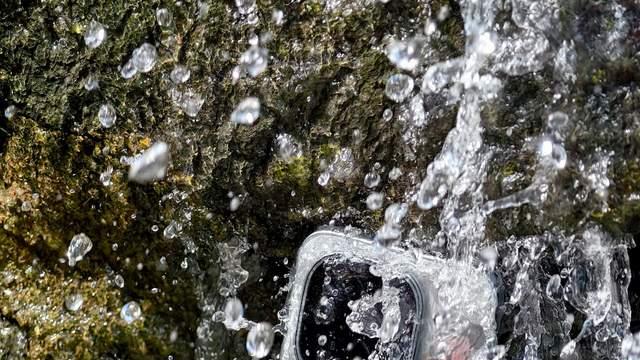 iQOO 15一部手机，N种旗舰体验，满足你的所有期待