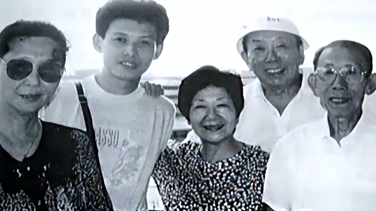 程前：从央视男神到如今，变化有多大？