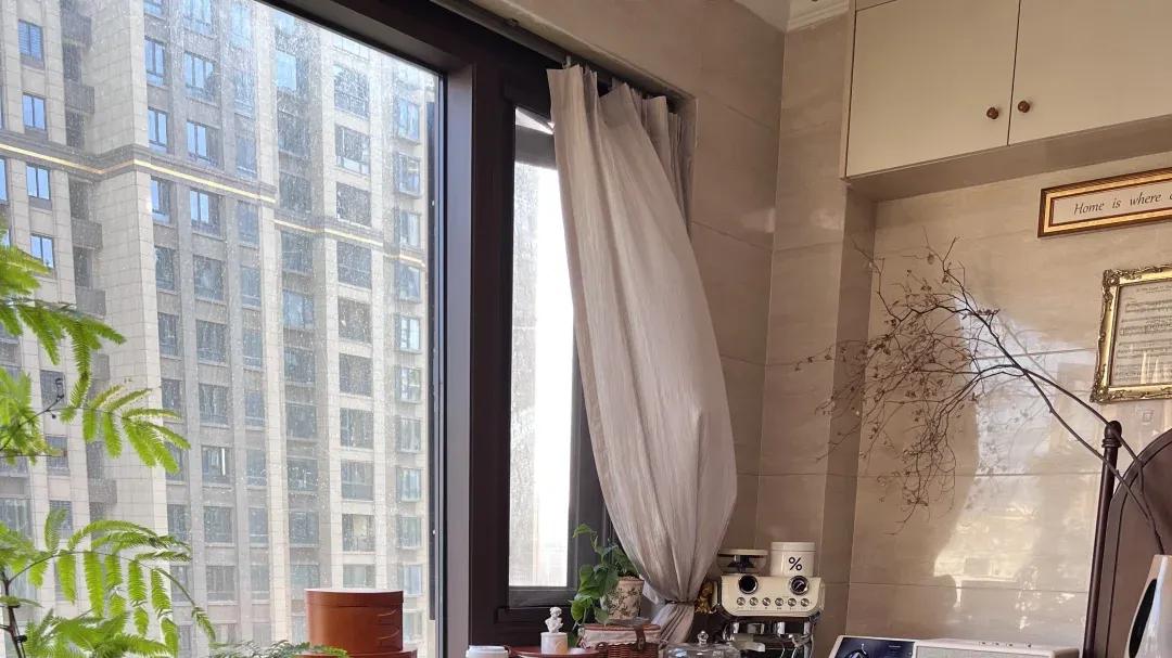 房子是用来住的，而阳台才是用来生活的