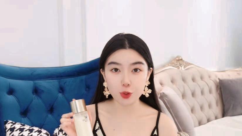 50+秋冬护肤别瞎忙！4步搞定干、松、纹，润到开春不卡粉