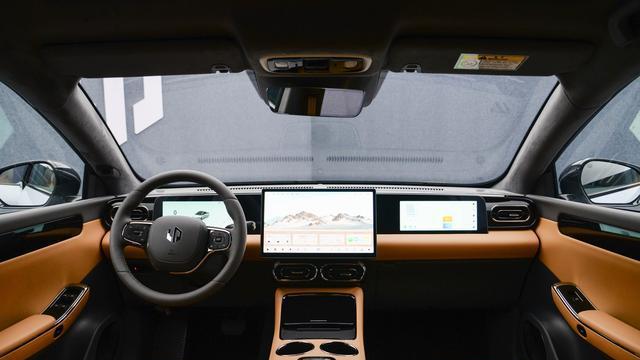 中大型轿车降至9.48万起，配无框车门+8295座舱，家用性价比高