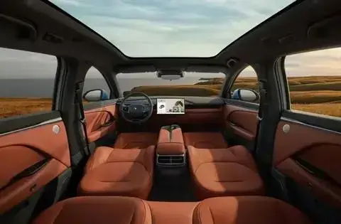 【柿柿车】10.98万起 1215km续航+城区NOA 极狐全新阿尔法T5上市