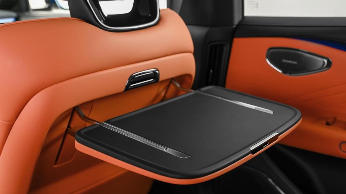 一场跨越期待的首秀，领克10 EM-P将如何重构高端混动价值？