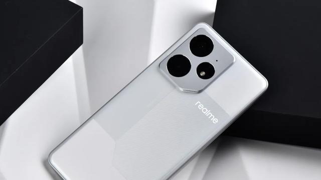 电池容量狂飙！从5000mAh到8000mAh，手机续航革命即将来临