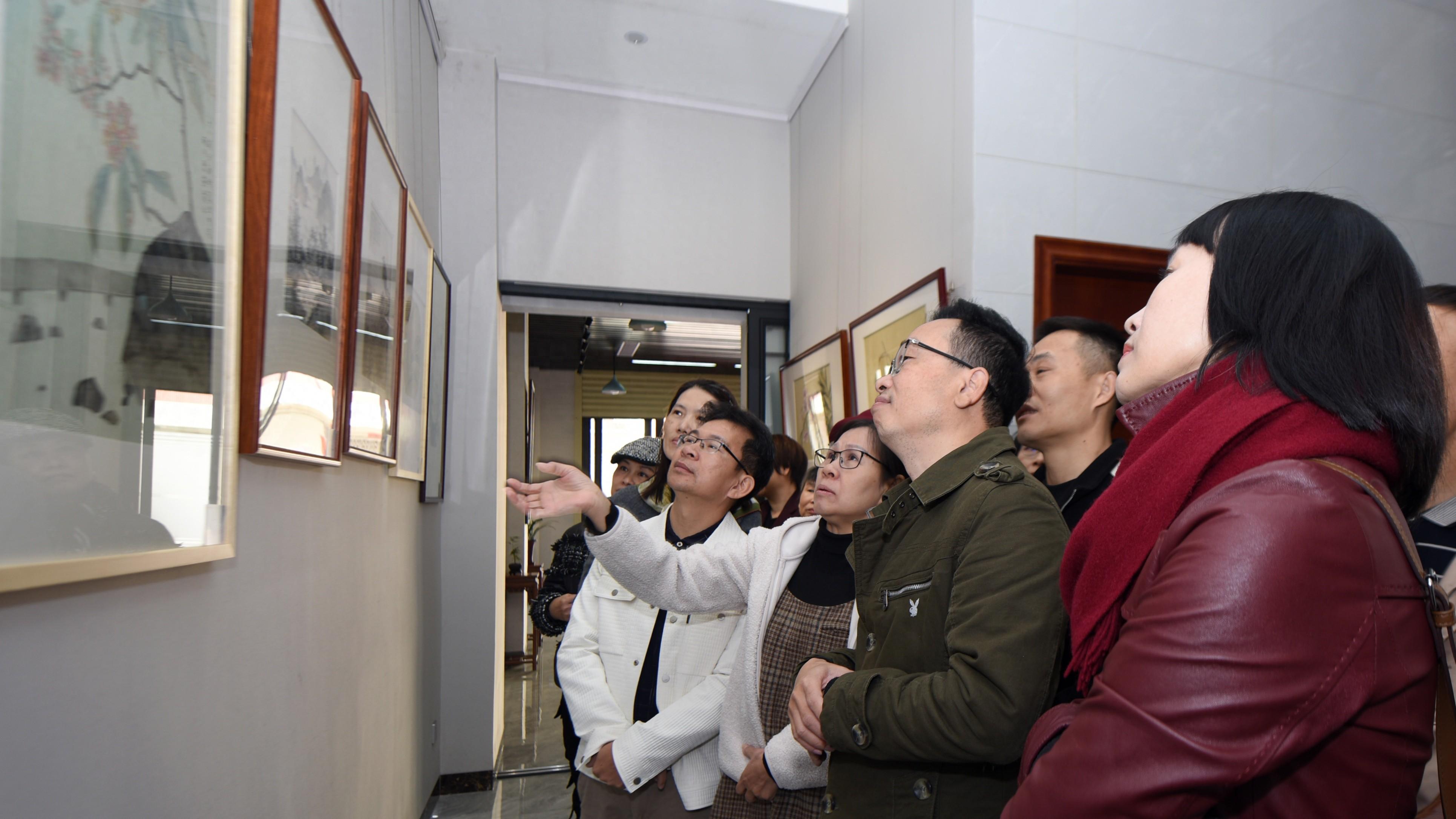 “艺趣相约——2025中国画作品展”在利有成艺术工作室成功举办
