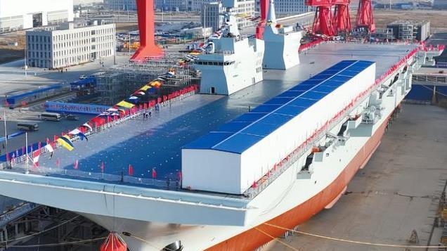 中国军工“大爆发”，美媒恐慌：076不足为虑，但生产速度太恐怖